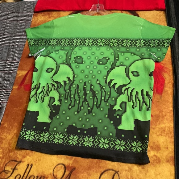 SUBLIVIE-women’s green/black short sleeve graphic print tee-shirt - Picture 7 of 9